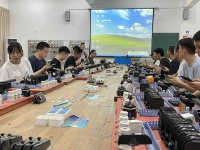 首屆省公安廳維修電工技能培訓(xùn)班在我校開班，職業(yè)技能培訓(xùn)助力專業(yè)人才培養(yǎng)
